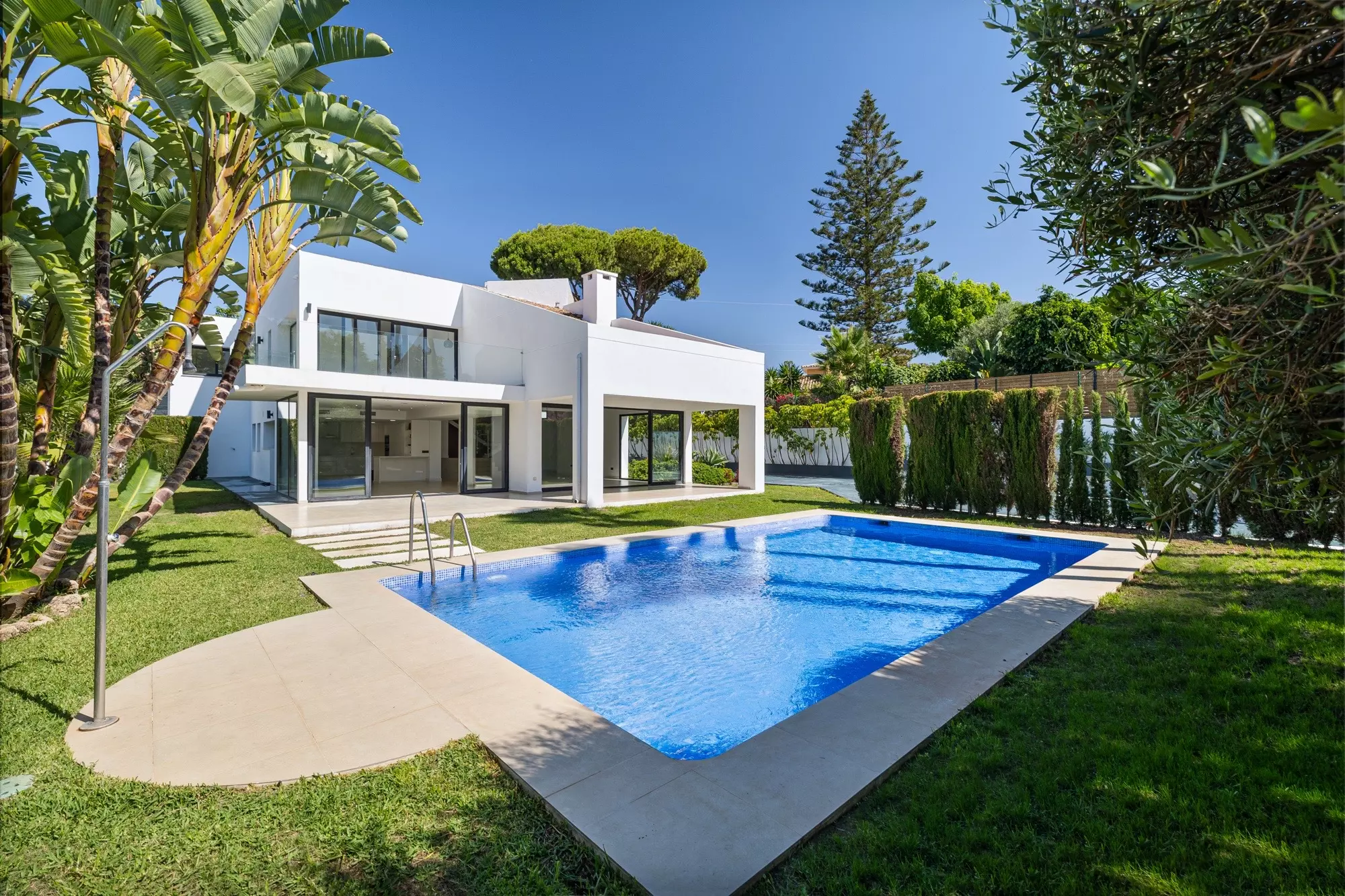 Modern Family Villa In Alta Vista, San Pedro De AlcÁntara