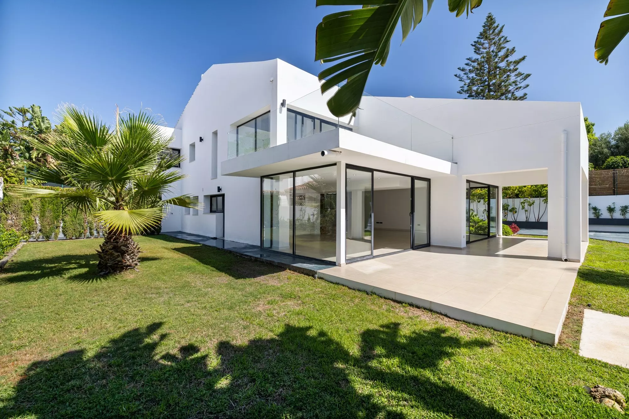 Modern Family Villa In Alta Vista, San Pedro De AlcÁntara