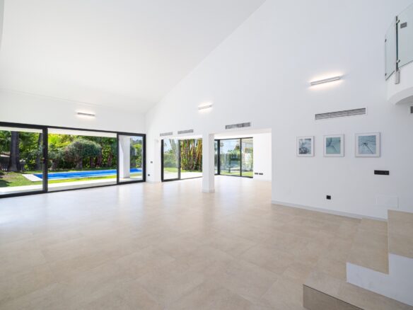 Modern Family Villa In Alta Vista, San Pedro De AlcÁntara