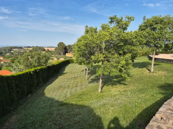 Villa Of 642 M² In Ontinyent, Spain