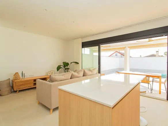2-bedroom House In Torrevieja, Spain (104 M²)