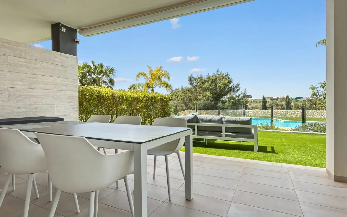 2-bedroom Apartment In Pilar De La Horadada, Spain (75 M²)