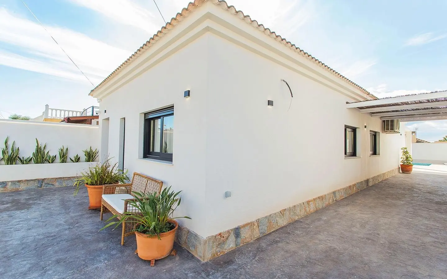 2-bedroom House In Torrevieja, Spain (104 M²)