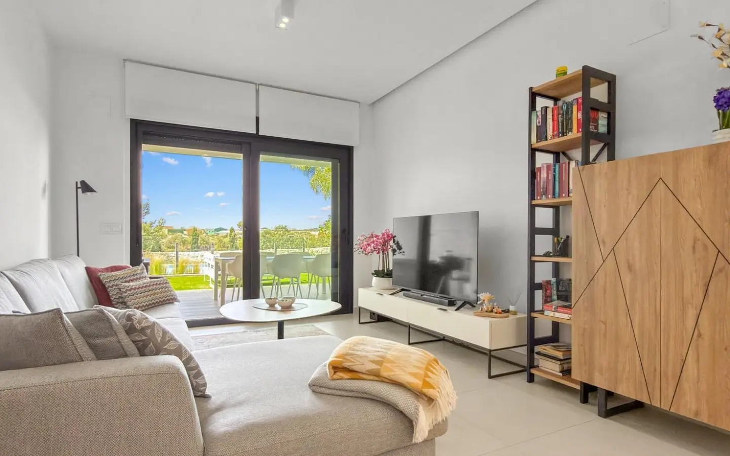 2-bedroom Apartment In Pilar De La Horadada, Spain (75 M²)