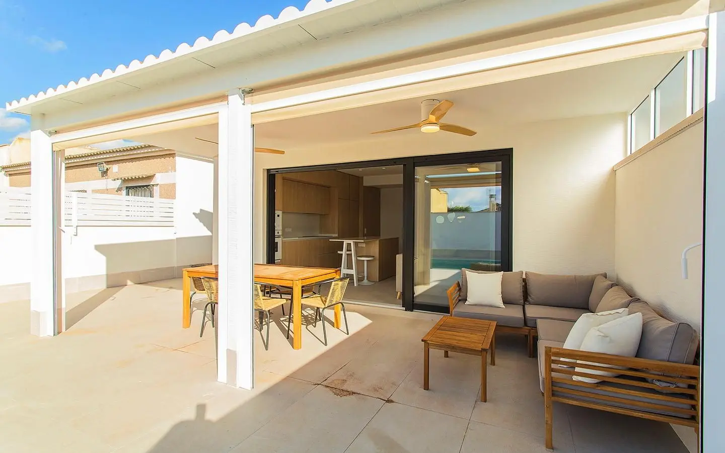 2-bedroom House In Torrevieja, Spain (104 M²)