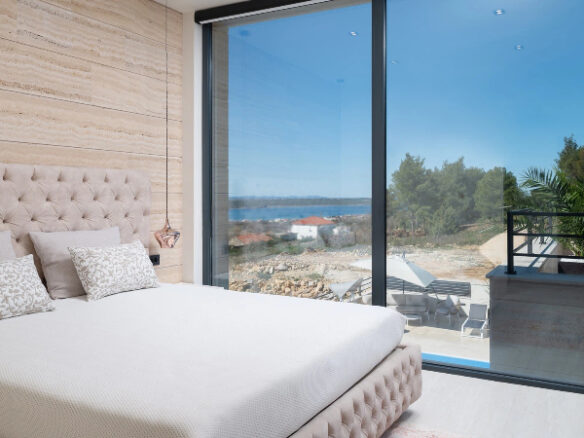 Villa Of 200m² With Construction In Quiet Location Near Zadar