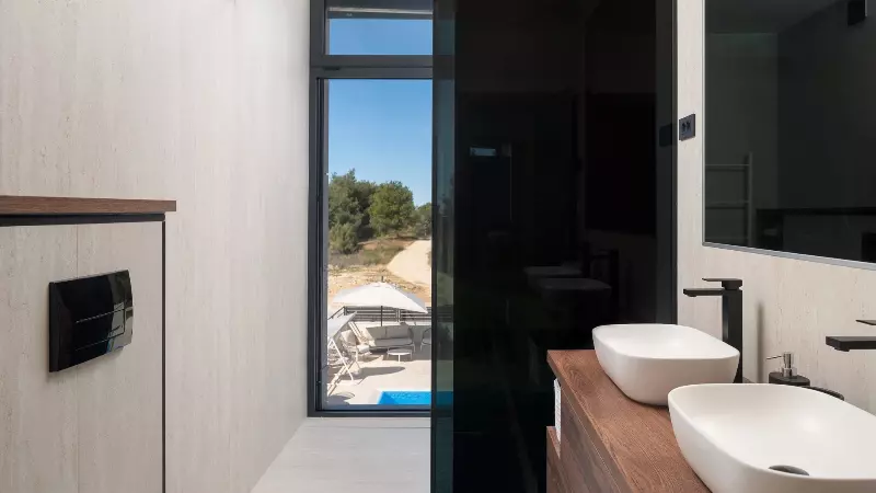 Villa Of 200m² With Construction In Quiet Location Near Zadar