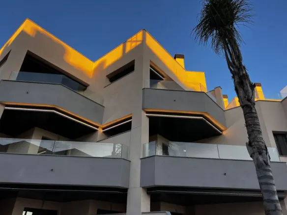 Apartment Of 61 M² In Vélez – Málaga, Spain