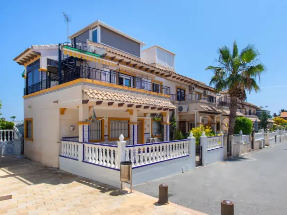 Bungalow Of 113 M² With Mediter Real Estate Services In Orihuela Costa, Spain