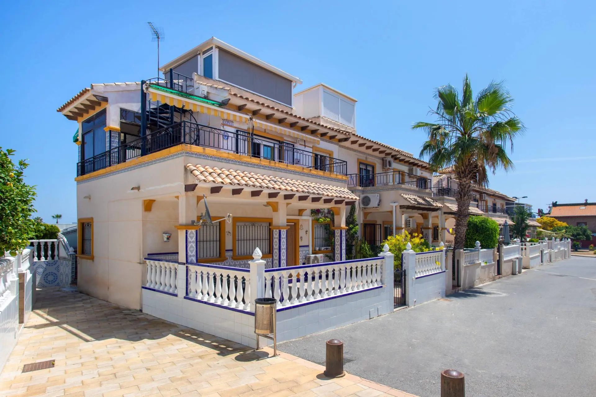 Bungalow Of 113 M² With Mediter Real Estate Services In Orihuela Costa, Spain
