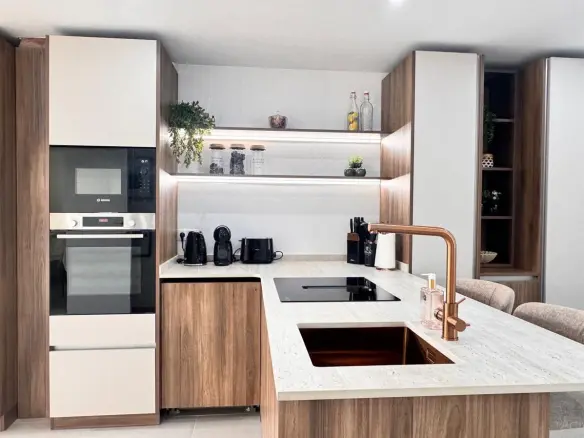 2-bedroom Apartment In Torrevieja, Spain (89 M²)