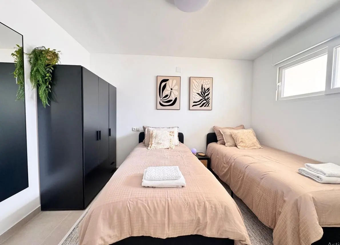 Apartment Of 89 M² In Torrevieja, Spain