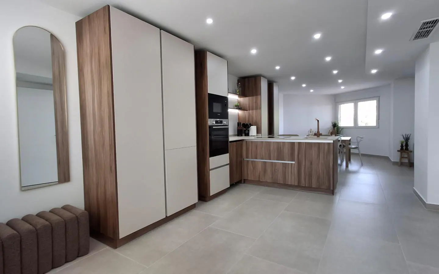 2-bedroom Apartment In Torrevieja, Spain (105 M²)