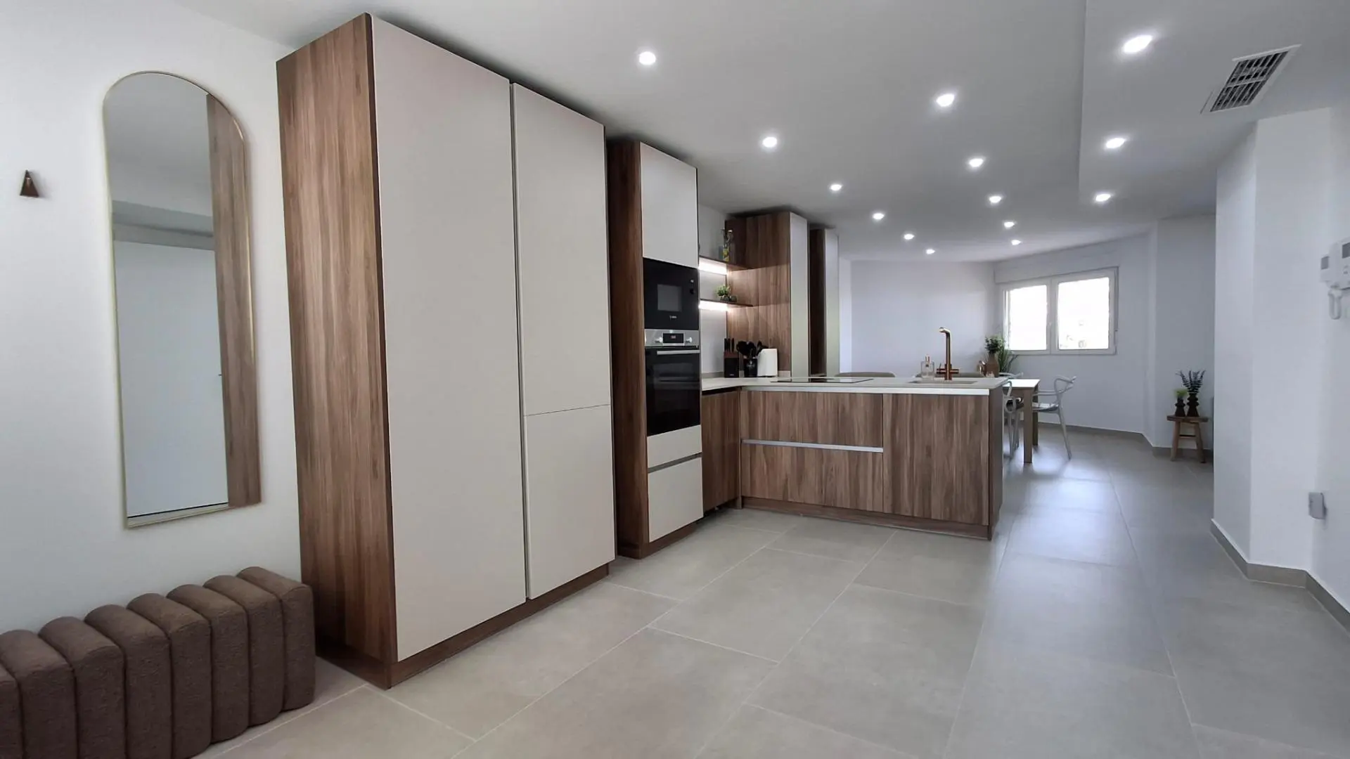 Apartment Of 105 M² In Torrevieja, Spain