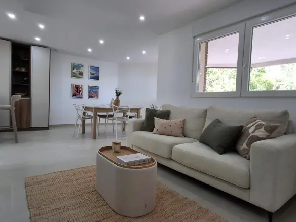 2-bedroom Apartment In Torrevieja, Spain (105 M²)