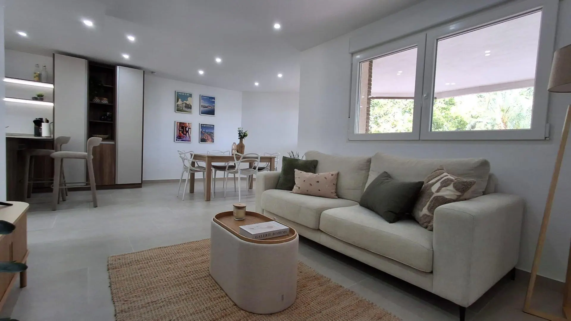 Apartment Of 105 M² In Torrevieja, Spain