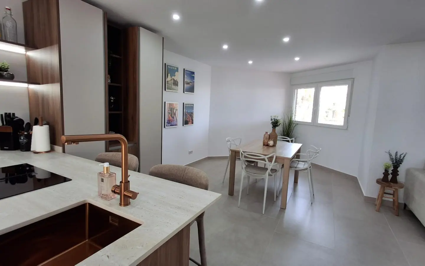 2-bedroom Apartment In Torrevieja, Spain (105 M²)