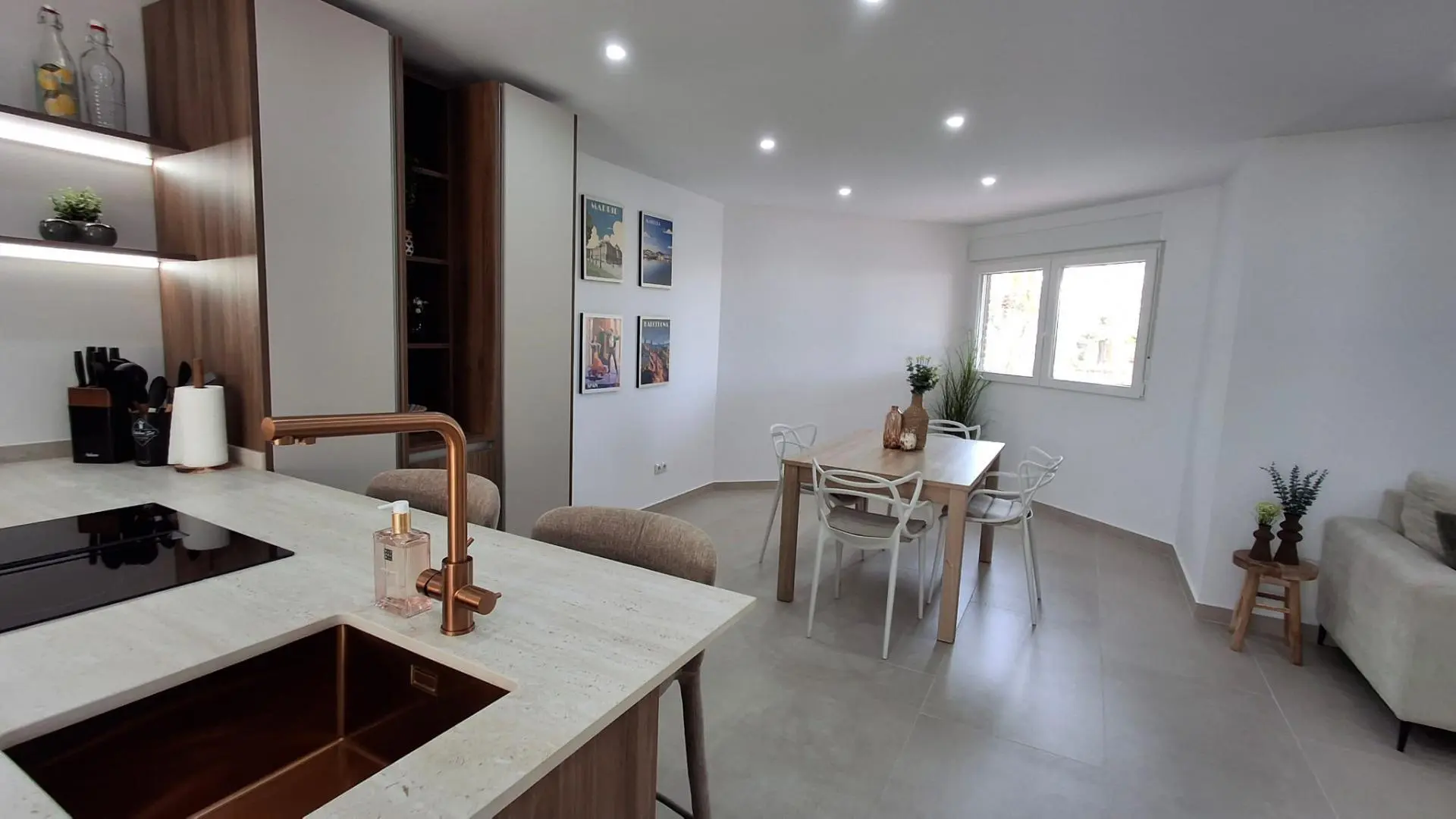 Apartment Of 105 M² In Torrevieja, Spain