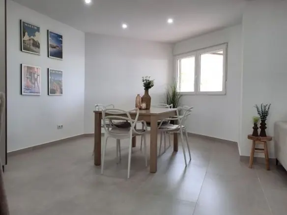 2-bedroom Apartment In Torrevieja, Spain (105 M²)