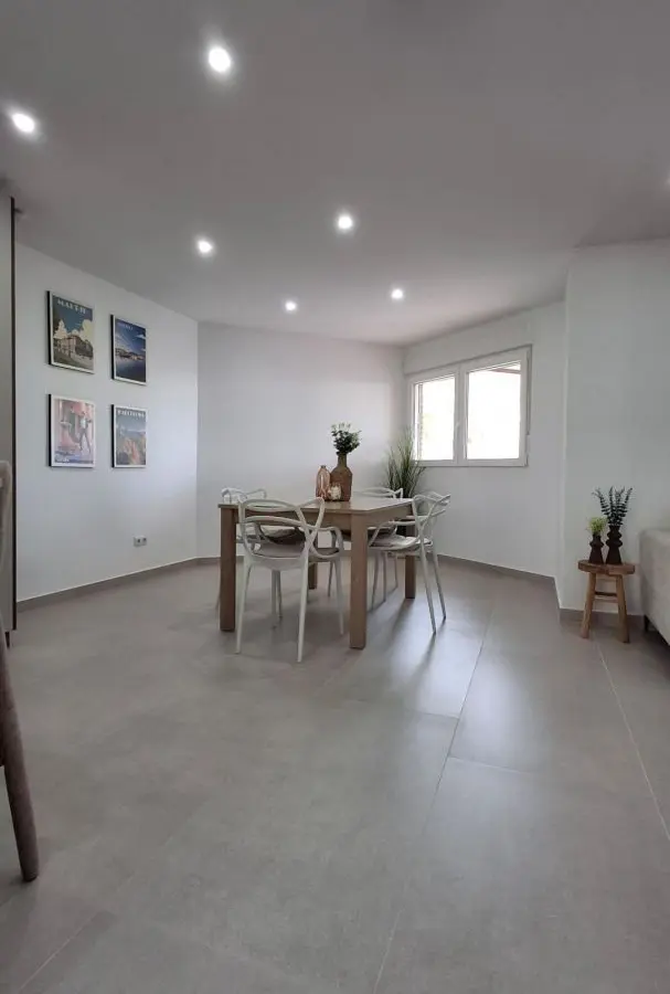 2-bedroom Apartment In Torrevieja, Spain (105 M²)