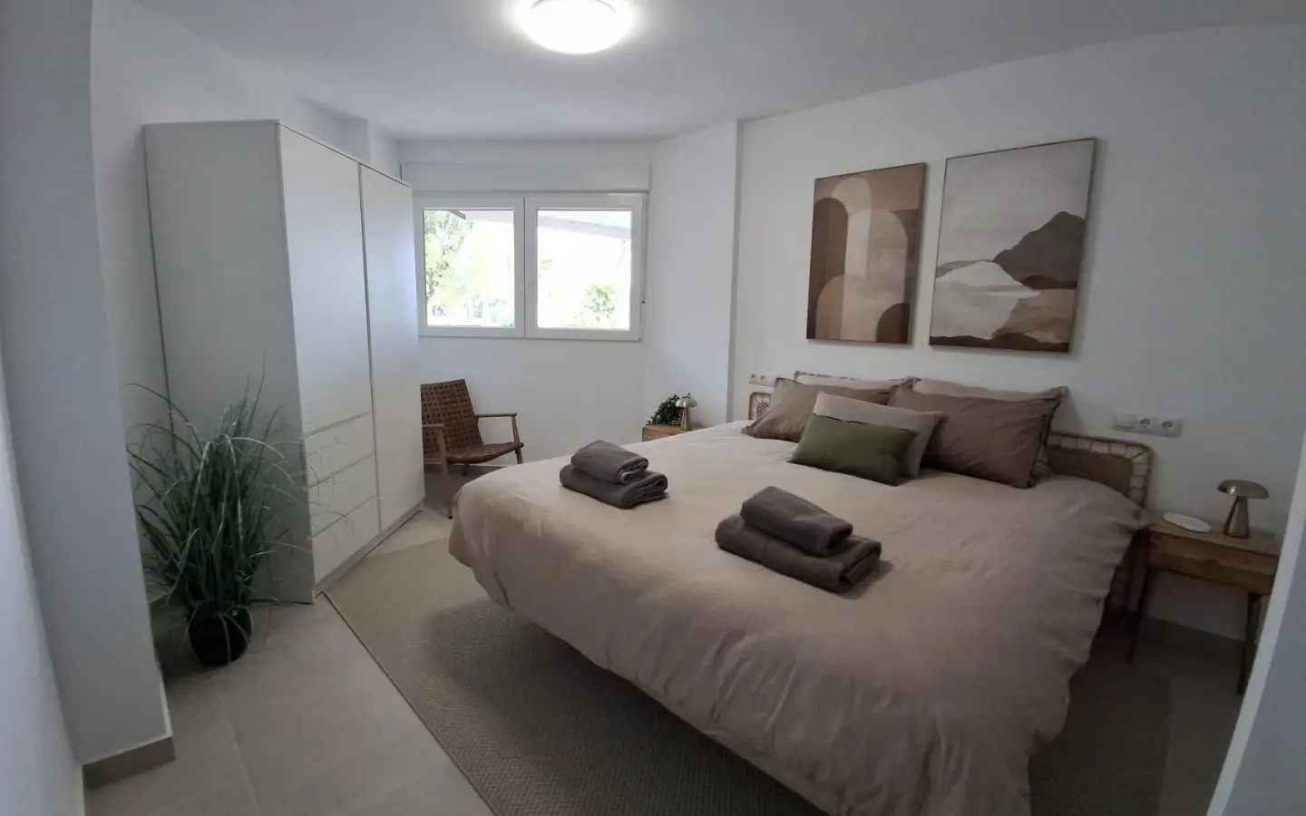 2-bedroom Apartment In Torrevieja, Spain (105 M²)