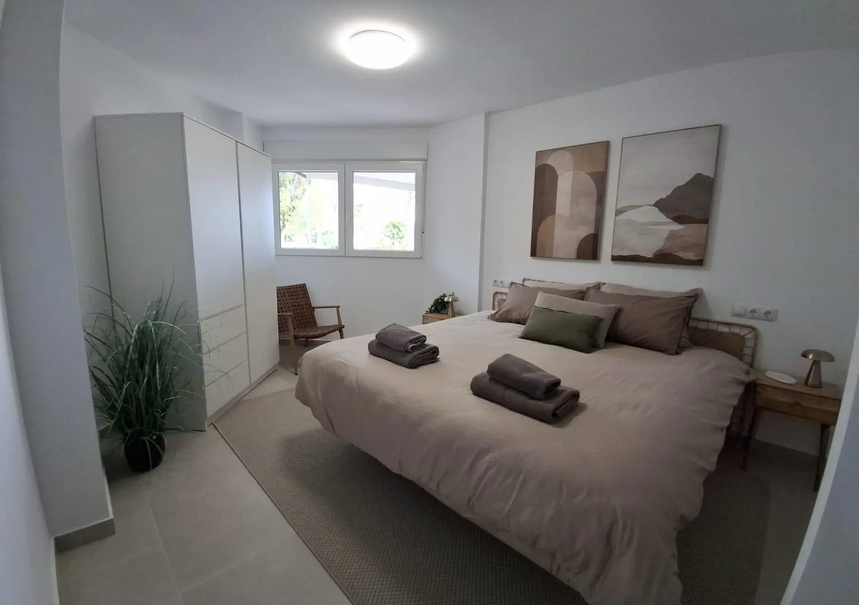 Apartment Of 105 M² In Torrevieja, Spain