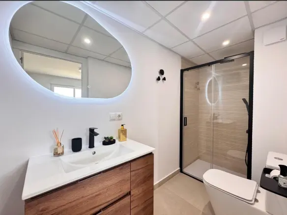 2-bedroom Apartment In Torrevieja, Spain (89 M²)