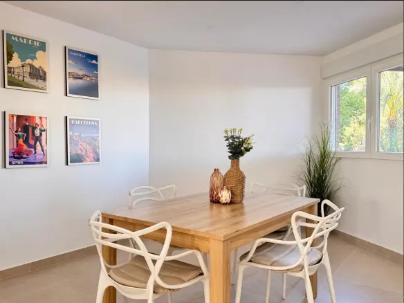 2-bedroom Apartment In Torrevieja, Spain (89 M²)