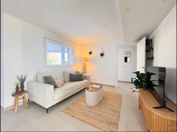 2-bedroom Apartment In Torrevieja, Spain (89 M²)