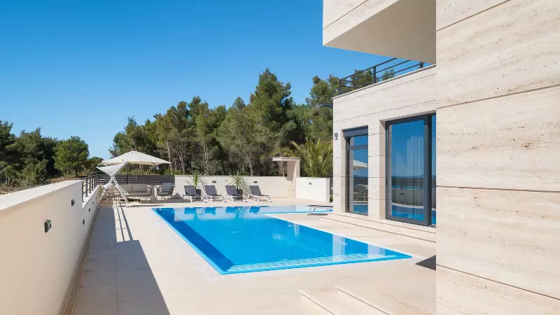 Villa Of 200m² With Construction In Quiet Location Near Zadar