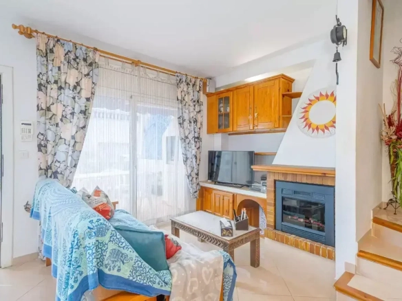 2-bedroom House In Castello D’empuries, Spain (98 M²)
