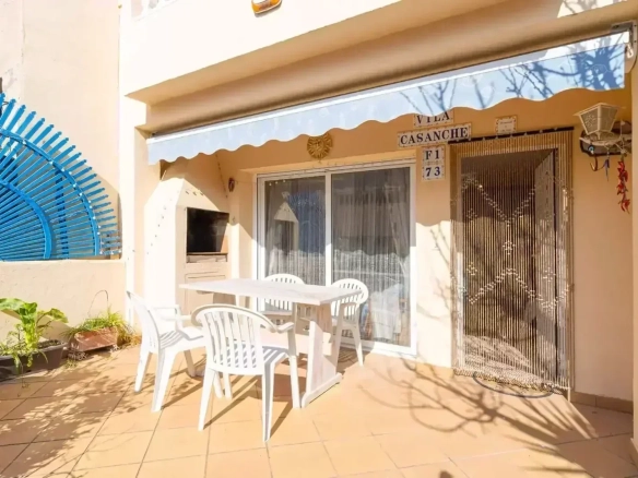2-bedroom House In Castello D’empuries, Spain (98 M²)