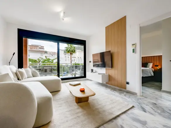 Apartment Of 0 M² With Sea Views In Villajoyosa, Spain