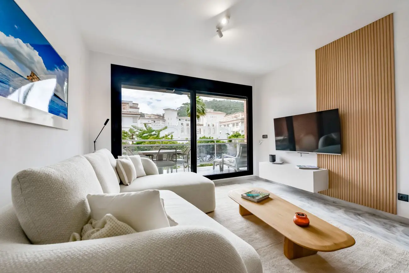 Apartment Of 0 M² With Sea Views In Villajoyosa, Spain