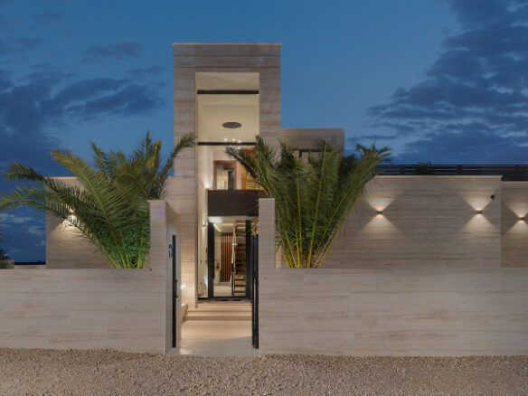 Villa Of 200m² With Construction In Quiet Location Near Zadar