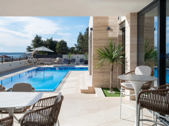 Villa Of 200m² With Construction In Quiet Location Near Zadar