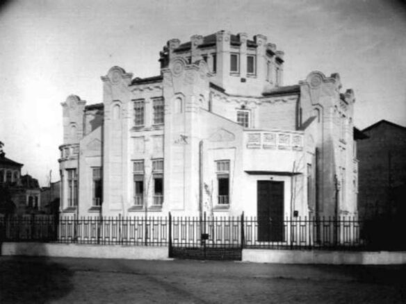Pompiliu Eliade House – A Rare Art Nouveau Sensibility