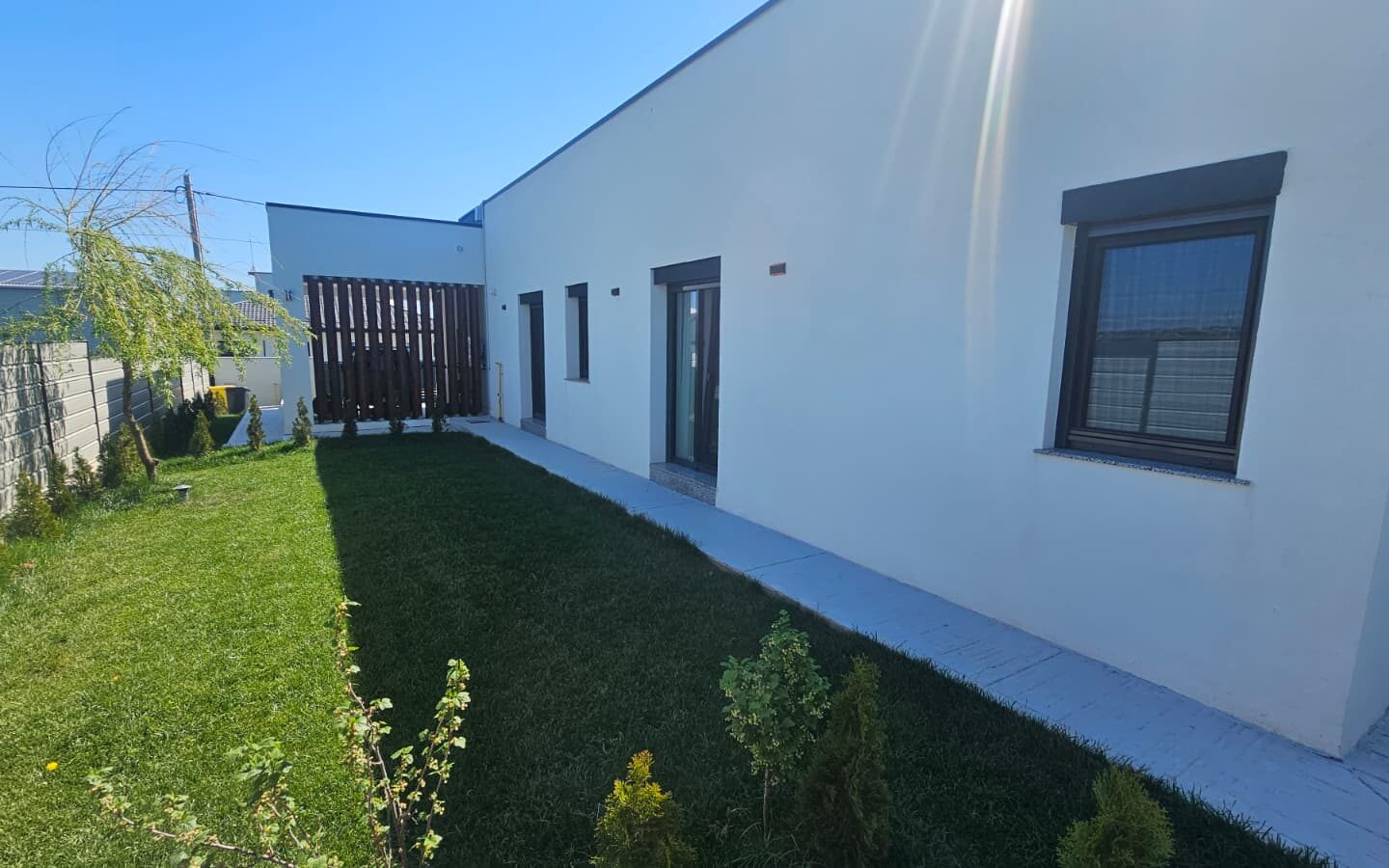Villa Of 2100 M² With Private Land In Romania