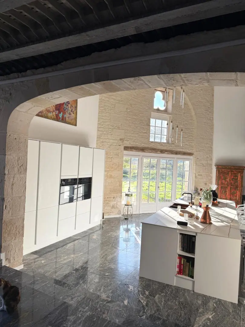Logis Of 240 M² With Historic Features In Tusson