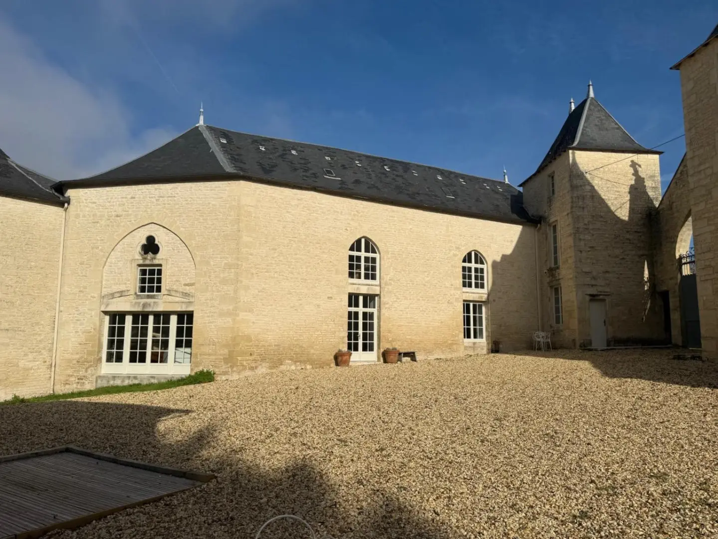 Logis Of 240 M² With Historic Features In Tusson