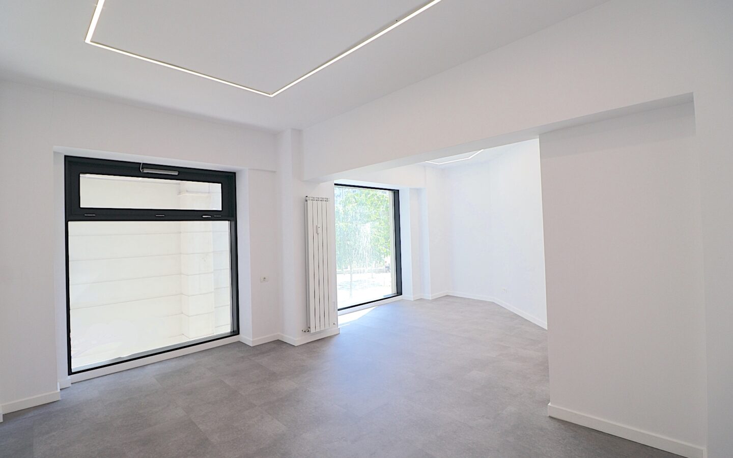 Office Of 110 M² In Decebal Boulevard