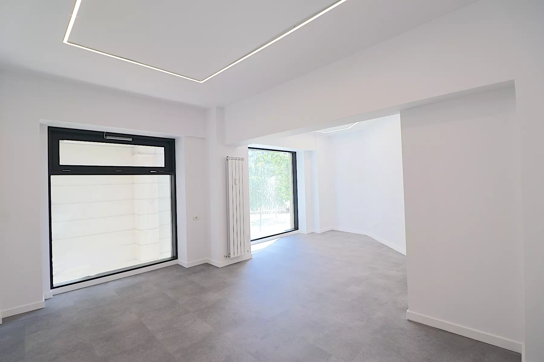 Office Of 110 M² In Decebal Boulevard
