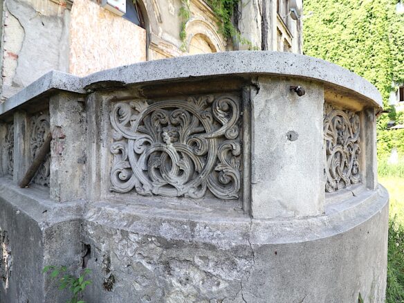 Pompiliu Eliade House – A Rare Art Nouveau Sensibility