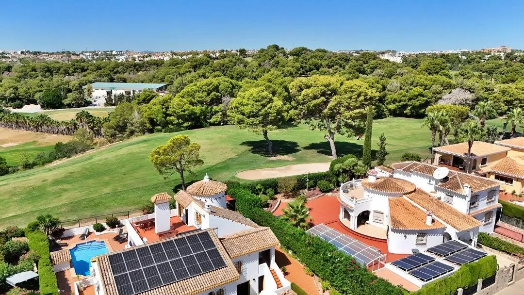 Villa Of 200 M² In Orihuela Costa, Spain