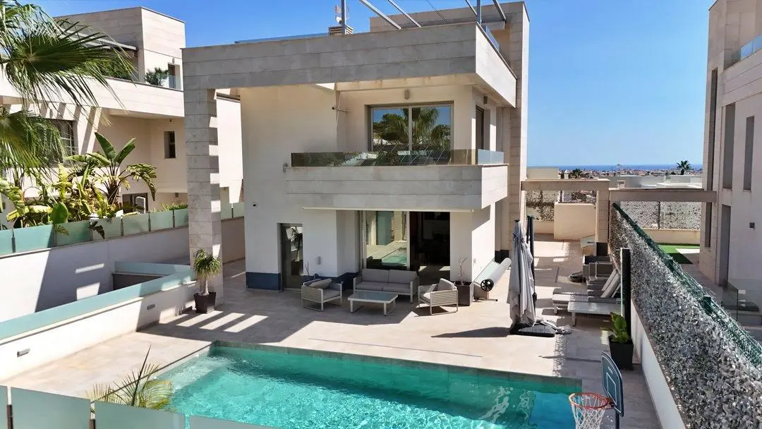 Villa Of 200 M² In Orihuela Costa, Spain