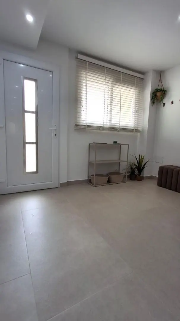 Apartment Of 105 M² In Torrevieja, Spain