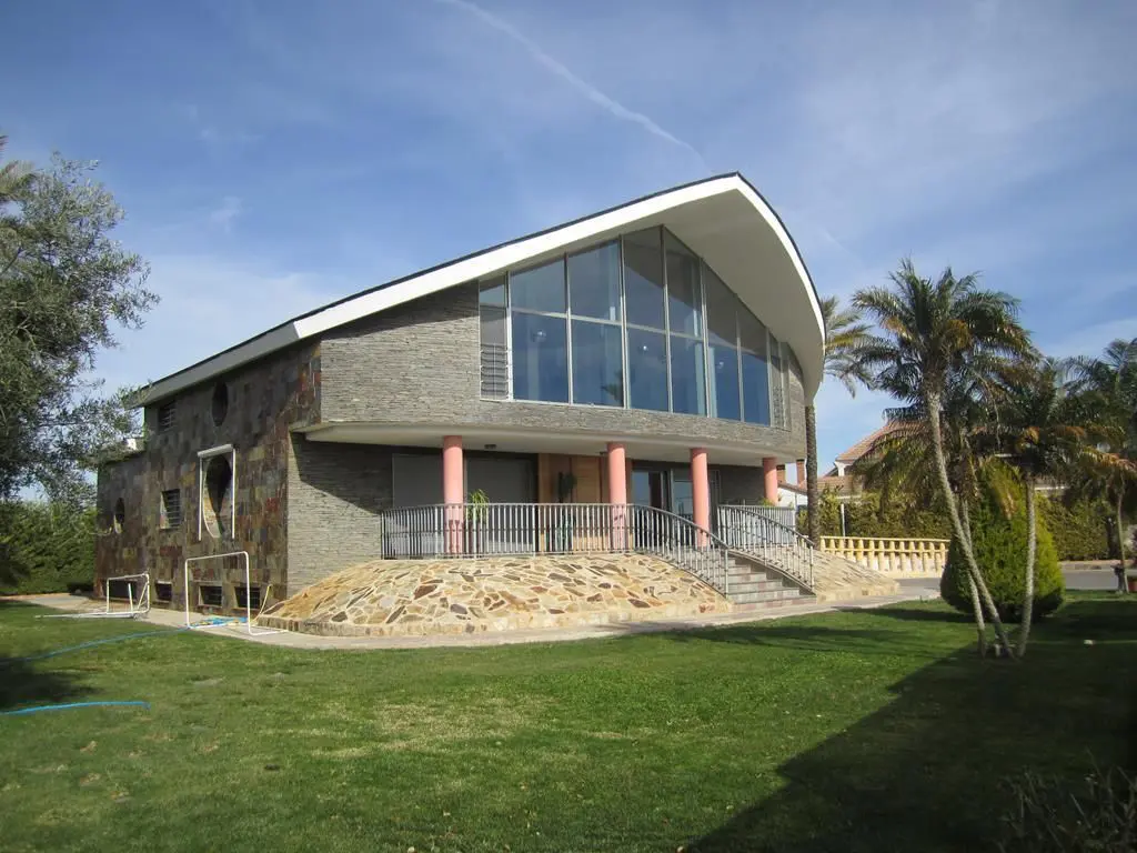 Villa Of 750 M² In Los Montesinos, Spain