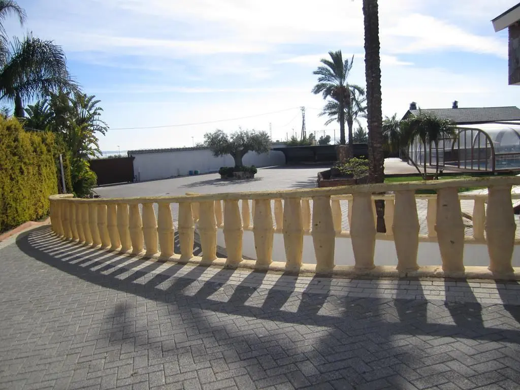 Villa Of 750 M² In Los Montesinos, Spain