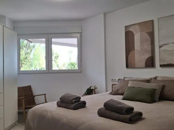 2-bedroom Apartment In Torrevieja, Spain (105 M²)
