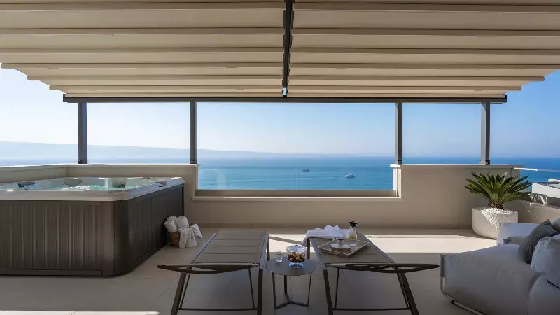 Villa Of 355 M² With Open Sea View Near Split
